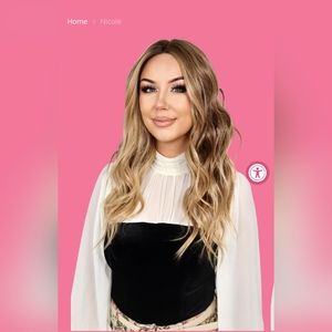 Chelsey Smith Crown in Nicole T-Part